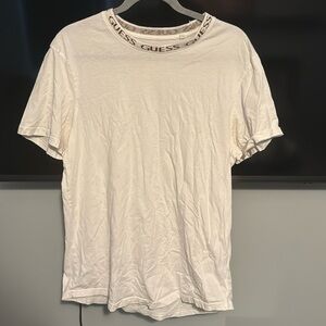 Guess Tshirt